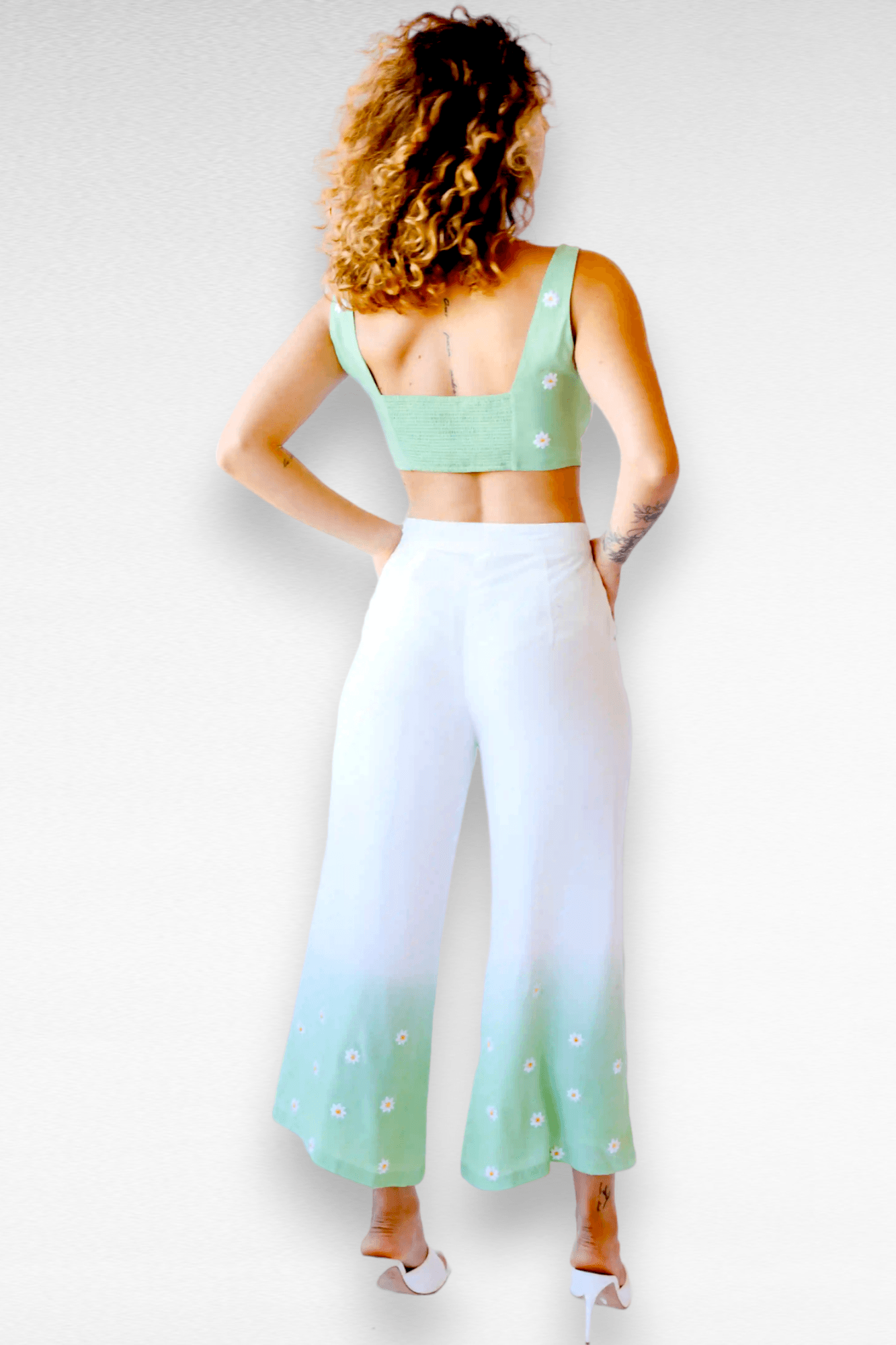 Daisy embroidered tank top - Transcend