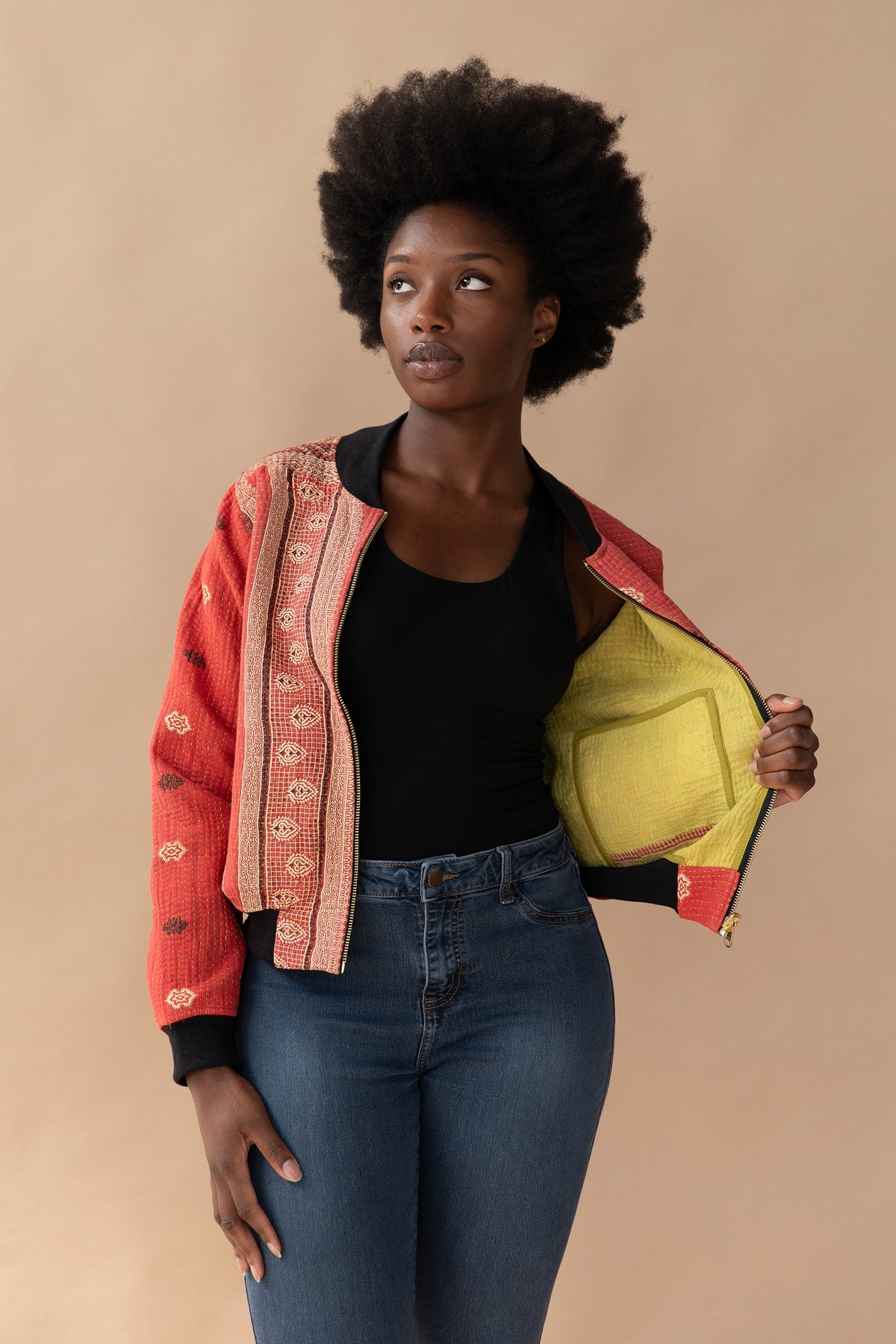 A textile with history. A jacket with a future.
