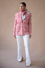 Amira Blazer 10